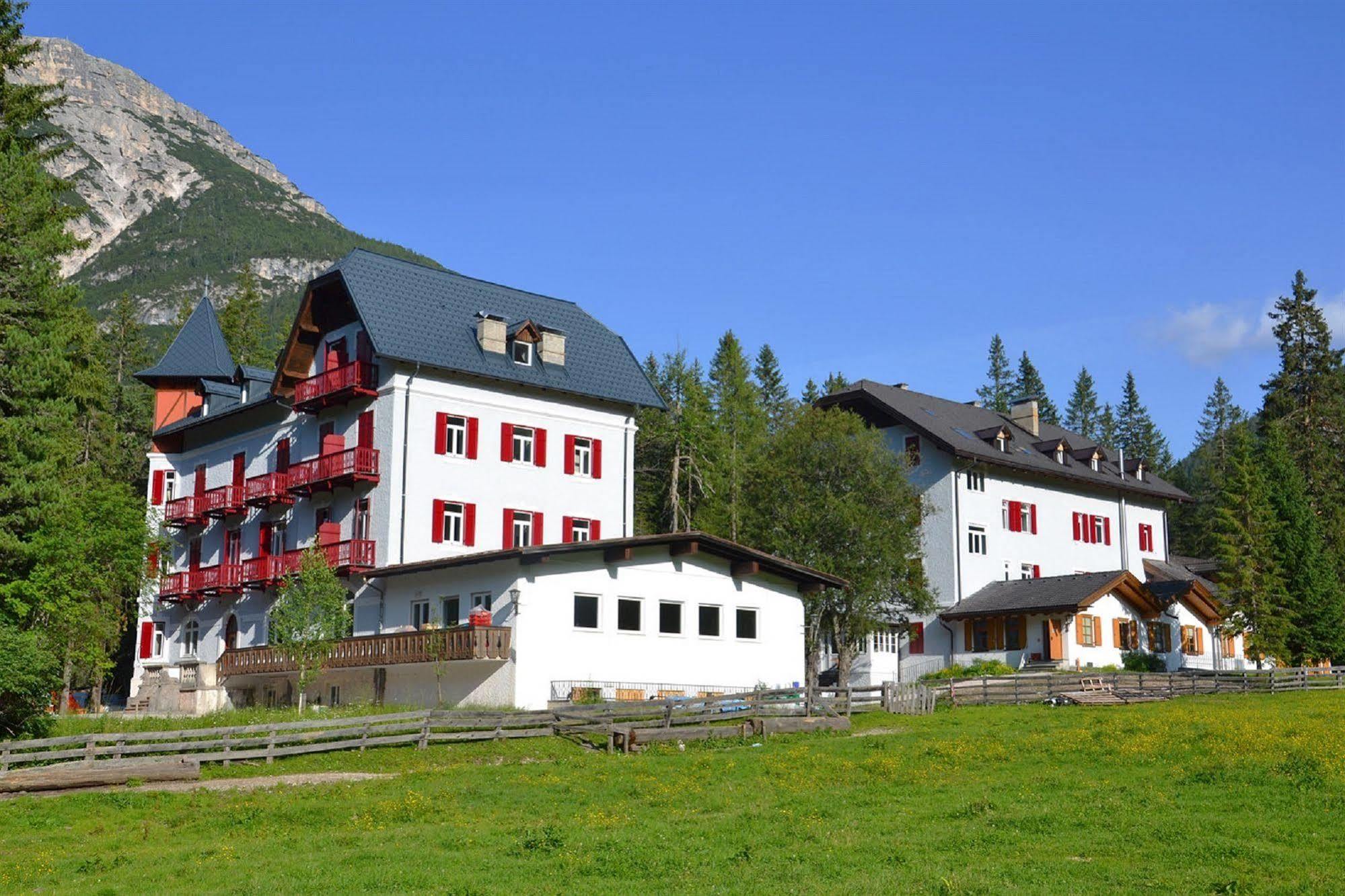 Hotel Croda Rossa Carbonin Eksteriør billede